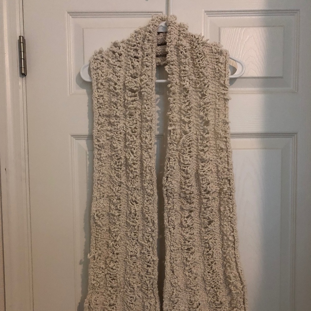Handcrafted Beige Scarf